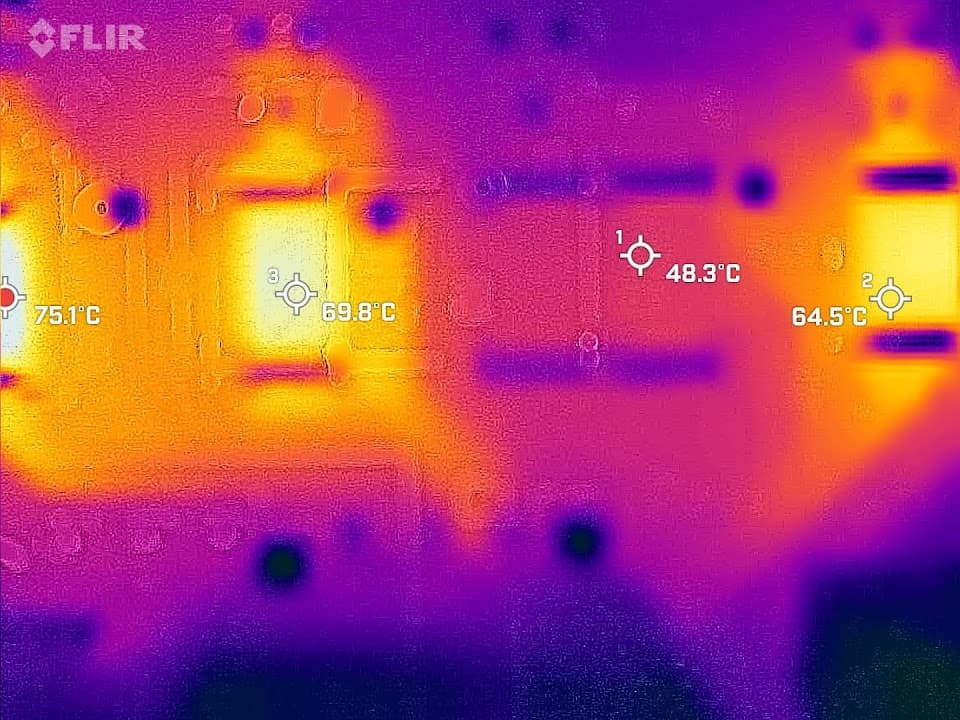 Thermal image of resistor in far-red LED circuit